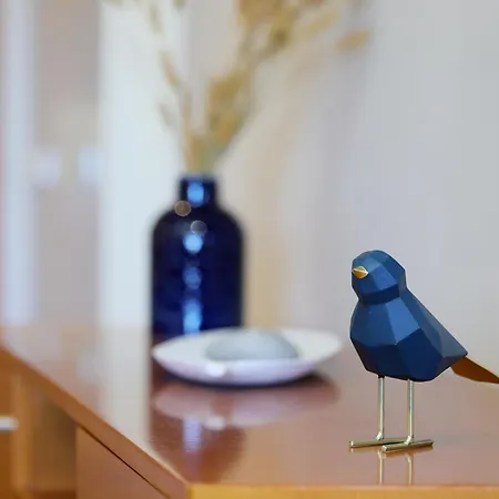 Skyzen - Walking, Mountain & River View *