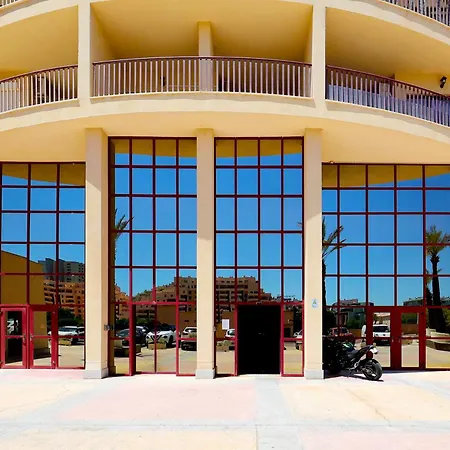 Skyzen - Walking, Mountain & River View Апартаменты Портиман