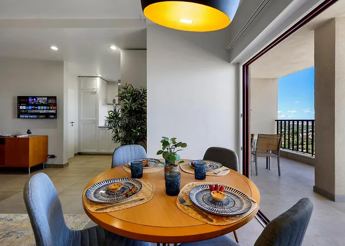 Skyzen - Walking, Mountain & River View Appartamento *
