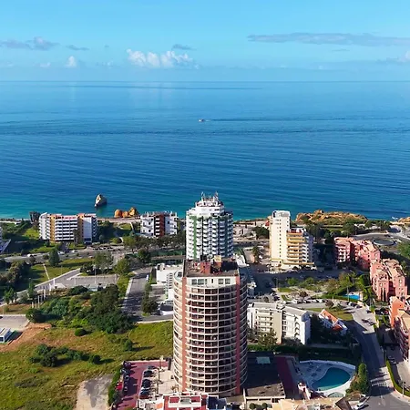 Skyzen - Walking, Mountain&river View